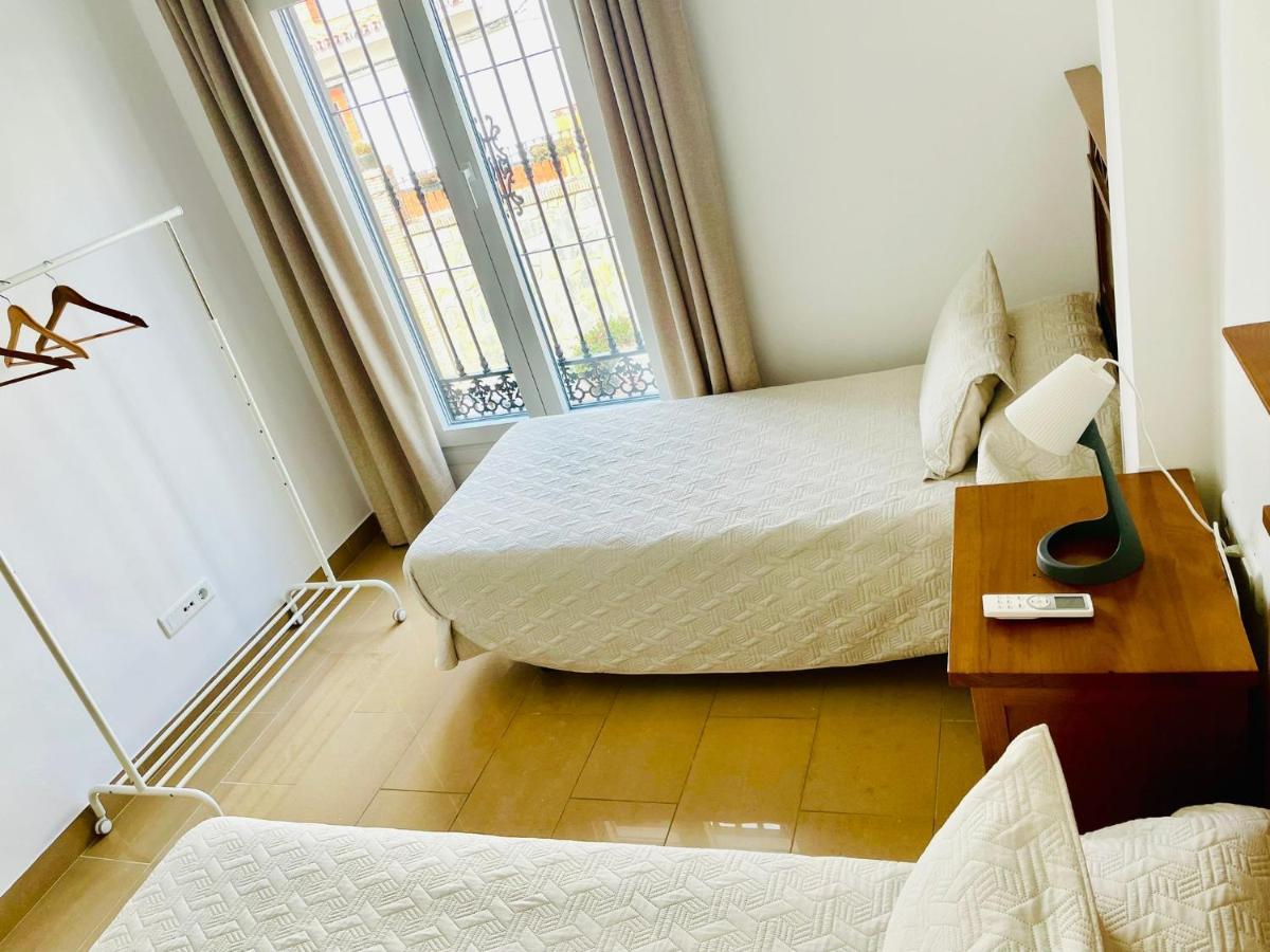 Acantilados De Maro Dış mekan fotoğraf