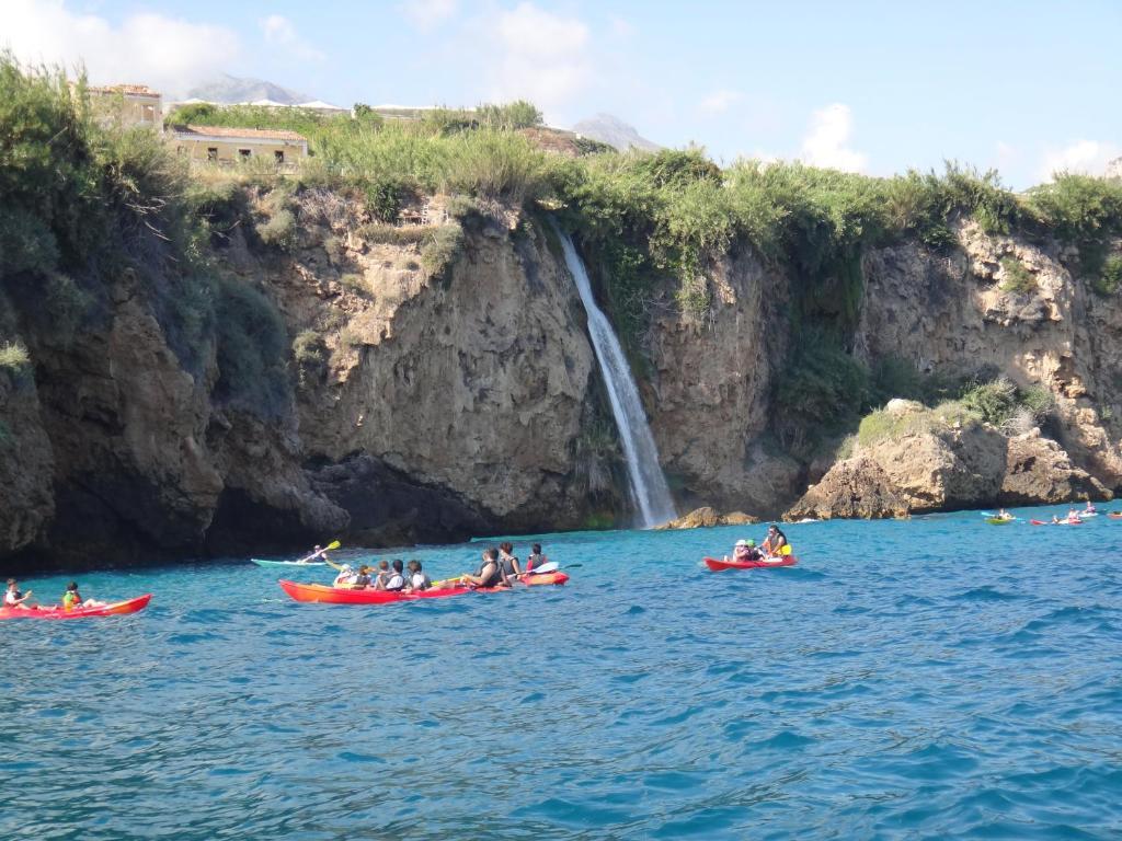 Acantilados De Maro Dış mekan fotoğraf